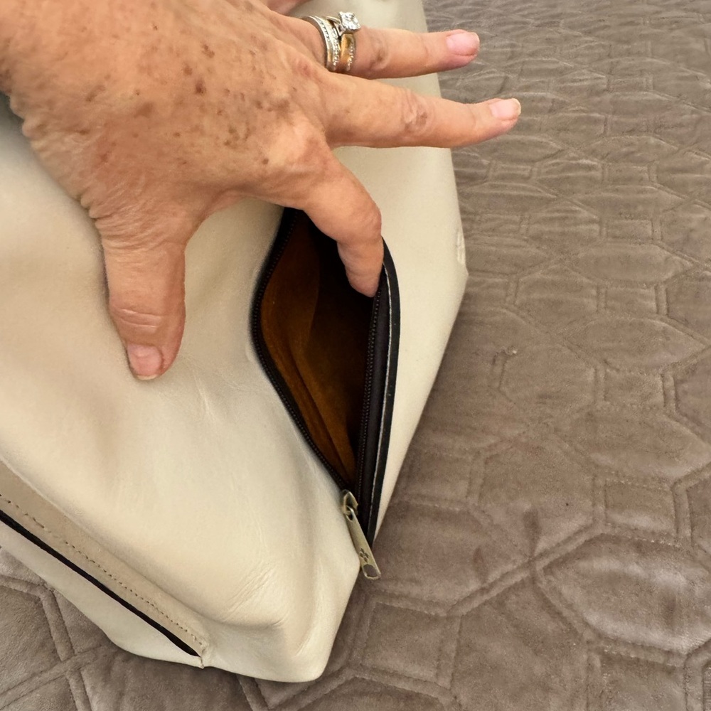 Patricia Nash Floral Leather Marion Tote, shoulder/ Crossbody bag - Picture 11 of 16